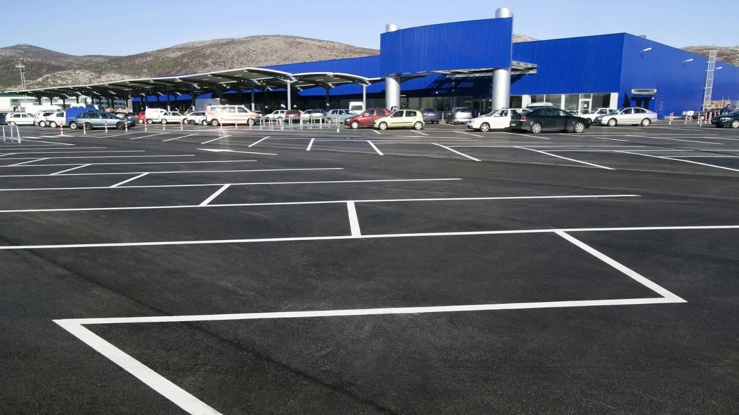 image of a parking lot